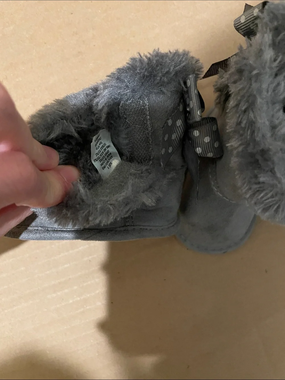 Cozy warm dark gray fur bootie boots size 0